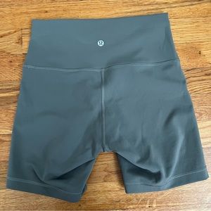 Lululemon Wunder Train HR Short 6”